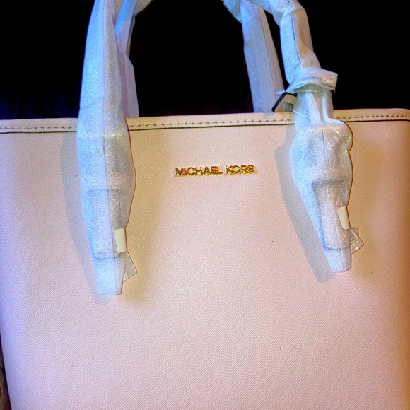 JetSet XS Michael Kors Crossbody - Picture 1 of 2